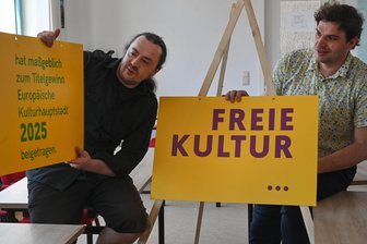 Freie Szene in Chemnitz: Droht ein Kahlschlag? - Tobias Möller und Marcus Heinke (von links) vom Netzwerk für Kultur- und Jugendarbeit organisieren den Protest gegen geplante Kürzungen.