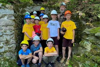 Freies Gymnasium Penig: Abenteuerreiche Sommerwoche für kommende Fünftklässler - samt Abkühlung - Die Kinder vom Abenteuercamp haben eine Abkühlung im Bergwerk Wolkenburg genossen.