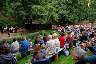 Freilichttheater Waldenburg: Erfolgreicher Saisonabschluss und märchenhafte Pläne - Die idyllische Freilichtbühne im Grünfelder Park war wieder gut besucht.