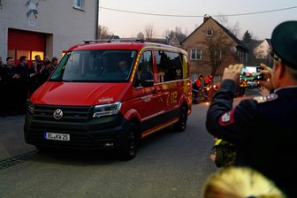 Freude bei Feuerwehr Königshain: Neues Fahrzeug ist einsatzbereit - Der neue Mannschaftstransportwagen der Feuerwehr Königshain ist ab sofort im Dienst.
