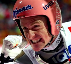 Freund - geflogen wie ein Flugzeug - Weltmeister! Severin Freund holt Gold auf der Großschanze.