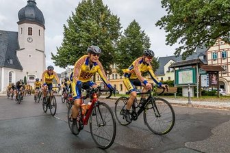 Friedensfahrt rollt erneut durch Region - Schon im vergangenen Jahr rollten die Teilnehmer des European Peace Ride durch Olbernhau. 