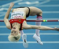Friedrich mit deutschem Rekord auf WM-Kurs - Ariane Friedrich springt mit 2,06m deutschen Rekord