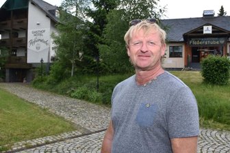 Frischer Wind für die Flößerstube - Jan Rauscher ist der neue Besitzer vom Hotel und dem Gasthof Flößerstube in Muldenberg.