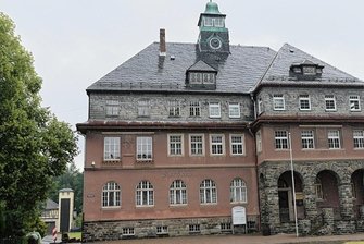 Frisches Geld für Bürgerzentrum in Meinersdorf - Das Meinersdorfer Rathaus wird für viel Geld saniert und zu einem Bürger- und Verwaltungszentrum umgebaut. 