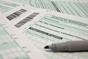 Frist für Steuererklärung läuft ab: Tausende Mittelsachsen sollten jetzt handeln - Bisher sind erst 38 Prozent der erwarteten Steuererklärungen in Mittelsachsens Finanzämtern eingegangen.