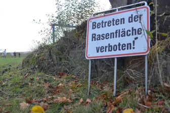 Frostige Temperaturen: Petrus verhagelt vielen Fußballern das Wochenende - Kein Spielbetrieb am Wochenende: Frost und Schnee sorgten für zahlreiche Spielabsagen.