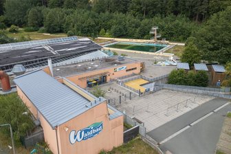 Früherer Chef des Fördervereins appelliert an Auerbacher Stadträte: „Waldbad Brunn unbedingt erhalten!“ - Soll das Waldbad Brunn wirklich komplett verschwinden? Volker Mieth möchte dies verhindern.