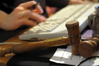 Frühjahrsauktionen in Leipzig und Dresden: Diese Immobilien in Mittelsachsen kommen unter den Hammer - Bei Frühjahrsauktionen in Leipzig und Dresden kommen auch drei Immobilien aus Mittelsachsen unter den Hammer.
