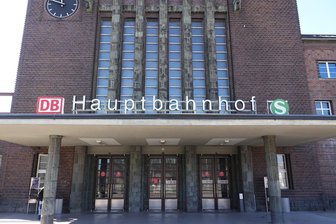 Frühjahrsputz am Zwickauer Hauptbahnhof - Am Zwickauer Hauptbahnhof steht der Frühjahrsputz an.
