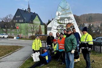 Frühjahrsputz in Schwarzenberg – es laufen ganz unterschiedliche Aktionen - Mitglieder vom Heimatverein Neuwelt haben den Frühjahrsputz im Ortsteil bereits absolviert.