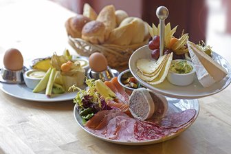 Frühstück für Unternehmerinnen: Neues Format in Oelsnitz - Ein Unternehmerinnenfrühstück gibt es erstmals in Oelsnitz.