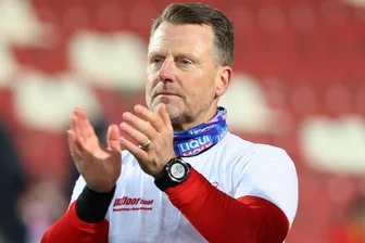 FSV-Trainer Schmitt nach Heimsieg gegen Erfurt: „Dürfen nicht vergessen, wo wir herkommen“ - FSV-Trainer Rico Schmitt freute sich über den nächsten Heimsieg seiner Mannschaft.