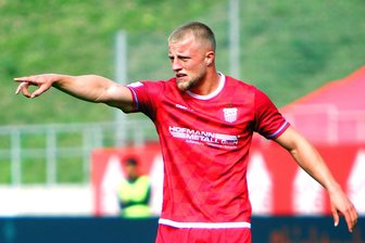 FSV Zwickau bangt vor dem Heimspiel gegen den Greifswalder FC um den Einsatz von Theo Martens - Theo Martens stand in zehn von bisher elf Regionalligaspielen in der Startelf des FSV Zwickau. Hinter seinem Einsatz am Samstag steht noch ein Fragezeichen.