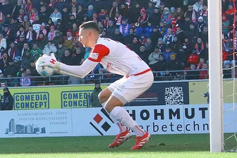 FSV Zwickau besiegt den CFC: Torhüter Lucas Hiemann hält schon das achte Mal zu null – „In Summe ein sehr männlicher Auftritt“ - Torhüter Lucas Hiemann vom FSV Zwickau hat schon achtmal zu null gespielt in dieser Saison.