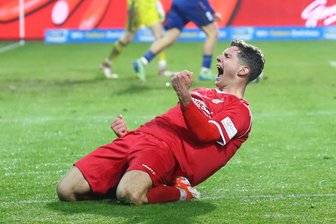 FSV Zwickau: Doppelter Herrmann und Spannung bis zum Schluss - Zwickaus Jahn Herrmann bejubelt seinen Treffer zum 2:1 für den FSV.