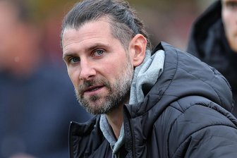 FSV Zwickau kassiert fünf Gegentore beim Freundschaftsspiel in Essen - das sagt Sportdirektor Robin Lenk - Zwickaus Sportdirektor Robin Lenk vertraut seiner jungen Mannschaft.
