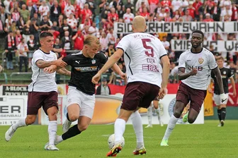 Für die Zwickauer um Theo Gunnar Martens (2. v. l.) gab es beim BFC Dynamo zum Saisonauftakt in der Regionalliga nichts zu holen.