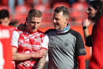 FSV Zwickau: Pokalkampf auf Kunstrasen oder die Rückkehr des Rico Schmitt zu Fortuna Chemnitz - Rico Schmitt in Diensten des FSV Zwickau mit seinem Toptorjäger Marc-Philipp Zimmermann.
