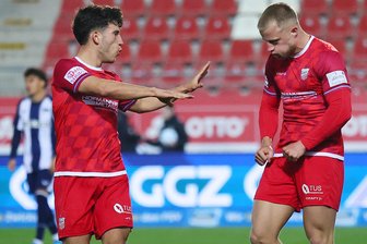 FSV Zwickau: Stammspieler „kaltgestellt“ – neues Feuer entfacht - „Kilometerfresser“ Till Jacobi (links) und Torschütze Theo Martens feiern sich.