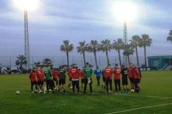 FSV Zwickau startet ins Trainingslager - Der FSV Zwickau auf dem Trainingsplatz in Side.