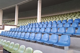 FSV Zwickau steckt im Stau: Regionalliga-Spiel bei Viktoria Berlin fällt aus - Die Ränge blieben am Freitag im Stadion Lichterfeld in Berlin leer. Das Spiel zwischen Viktoria Berlin und Zwickau wurde abgesagt.