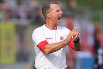 FSV Zwickau: Trainer Rico Schmitt gibt Fehler zu – jetzt kommt Überraschungsteam Luckenwalde in die GGZ-Arena - Rico Schmitt steht mit dem FSV Zwickau auf Tabellenplatz sieben. Foto: Imago