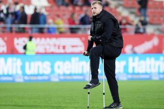 FSV Zwickau: Trotz schwerer Verletzung – Drittligist weiter an Max Somnitz interessiert - Erlebt derzeit schwere Zeiten: Max Somnitz, der Abwehrchef des FSV Zwickau a. D.