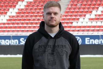 FSV Zwickau verpflichtet deutschen Offensivspieler aus Schottland - Wechselt vom FC Livingston zum FSV Zwickau: Lars Lokotsch