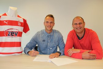 FSV Zwickau verpflichtet zwei Neue - Julius Reinhardt (links) mit FSV-Sportdirektor David Wagner.
