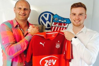FSV Zwickau verpflichtet zwei Verteidiger - Lucas Wilton (rechts), neuer Verteidiger im FSV Zwickau, und FSV-Sportvorstand David Wagner.
