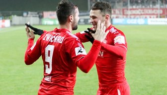 FSV Zwickau: Vier neue Spieler, drei Punkte und zwei Tore - Torschützen unter sich: Fabian Eisele (links) und Nils Miatke nach dem Tor zum 2:0.
