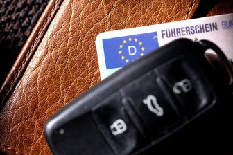 Führerschein, aber keine Fahrpraxis: Wie Frauen in Chemnitz sich wieder hinters Steuer trauen sollen - Je länger man nicht mehr gefahren ist, desto größer wird der Respekt.
