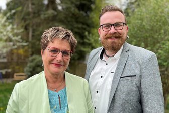 Führungswechsel bei Großvermieter in Bad Elster - Die langjährige Geschäftsführerin Gabriela Haas-Zens und ihr Nachfolger Thomas Vogel.