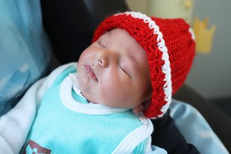 Fünf Babys zum Weihnachtsfest: Neue Erdenbürger kamen im Kreiskrankenhaus Freiberg zur Welt - Theo Küstner kam am Tag des Heiligabends im Kreiskrankenhaus Freiberg zur Welt.