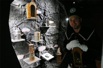 Fünf Ferientipps für die Familie: Was Freizeitstätten im mittleren Erzgebirge zu bieten haben - Im Bergbaulabyrinth von Burg Scharfenstein.