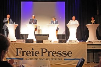 Fünf OB-Kandidaten schwitzen beim Wählerforum - 