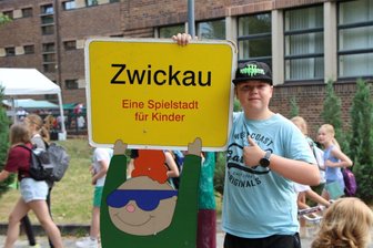 Fünf Tipps für den Ferienstart in Zwickau: Von der Kinderstadt „Mini Zwickau“ bis zum Indoorspielplatz - Für die Spielstadt „Mini Zwickau“ kann man sich in den kommunalen Kinder- und Jugendfreizeitstätten der Stadt Zwickau anmelden oder direkt vor Ort nach Restplätzen fragen.