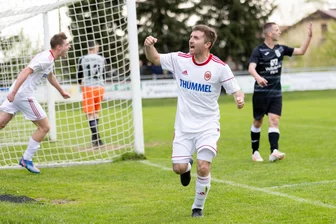Fünf Tore in vier Minuten: Langenauer Kicker überrennen Testgegner in der Schlussphase - Doppeltorschütze beim Testspielerfolg: Fortuna-Routinier Jan Sandig, hier in einem früheren Spiel.