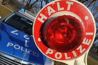 Fünf Verletzte bei Auffahrunfall auf B92 -