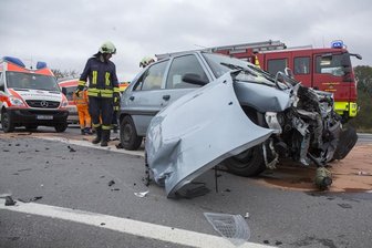 Fünf Verletzte bei Kollision auf S 258 -