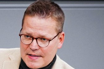 Für den Krankenschein wieder zum Arzt? - Tino Sorge - Gesundheitsexperte der Unionsfraktion