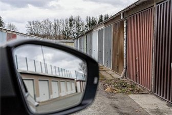 Für Garagen auf ihrem Grund will Gemeinde Zschorlau künftig Miete kassieren - Für Garagen auf kommunalem Grund sollen deren Nutzer in Zschorlau in Zukunft Miete zahlen.