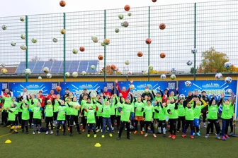 Für strahlende Kinderaugen: Fußballerin des Chemnitzer FC begleitet Freiberger Feriencamp - Die Mädchen und Jungen wurden von Juniorcoaches des BSC Freiberg trainiert.