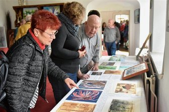 Für vogtländische Talentschau fällt der letzte Vorhang - Die 50. Bahnhofsausstellung in Pirk am gestrigen Sonntag war gleichzeitig die letzte. Sie fand im Herrenhaus statt und lockte zahlreiche Besucher an.