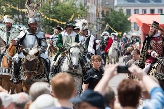 Fürstentag in Rochlitz und Seelitz: Vom Konzert bis zum Rollenspiel - Höhepunkt des Fürstentags 2018 in Rochlitz war der "Lebendige Fürstenzug". Am 19. Juni er wieder zu erleben sein. 