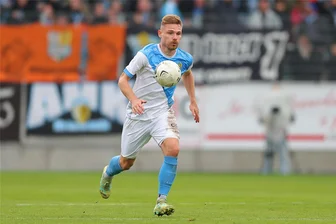 Fußball: Abstiegsbedrohter Chemnitzer FC bei Rot-Weiß Erfurt gefordert - Robert Zickert kehrt in Erfurt ins Team zurück.