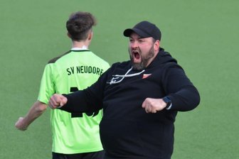 Fußball: Derby zwischen Königswalde und Neudorf im Zeichen des Abstiegskampfes - Freut sich auf das Derby: SVN-Trainer Rico Offenderlein.