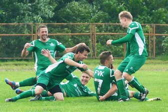 Fußball-Erzgebirgsliga: Krokusse blühen entgegen dem Trend - Jubelnde FVK-Spieler gab es zuletzt häufig zu sehen.