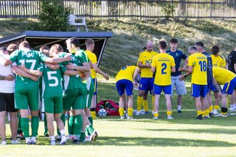 Fußball, Erzgebirgsliga: Sosaer retten sich am letzten Spieltag, Marienberger Reserve steigt ab - Während die Drebacher ihren gelungenen Saisonabschluss feierten, hingen bei den Marienbergern die Köpfe. Durch die Niederlage ist der Abstieg der FSV-Reserve besiegelt.